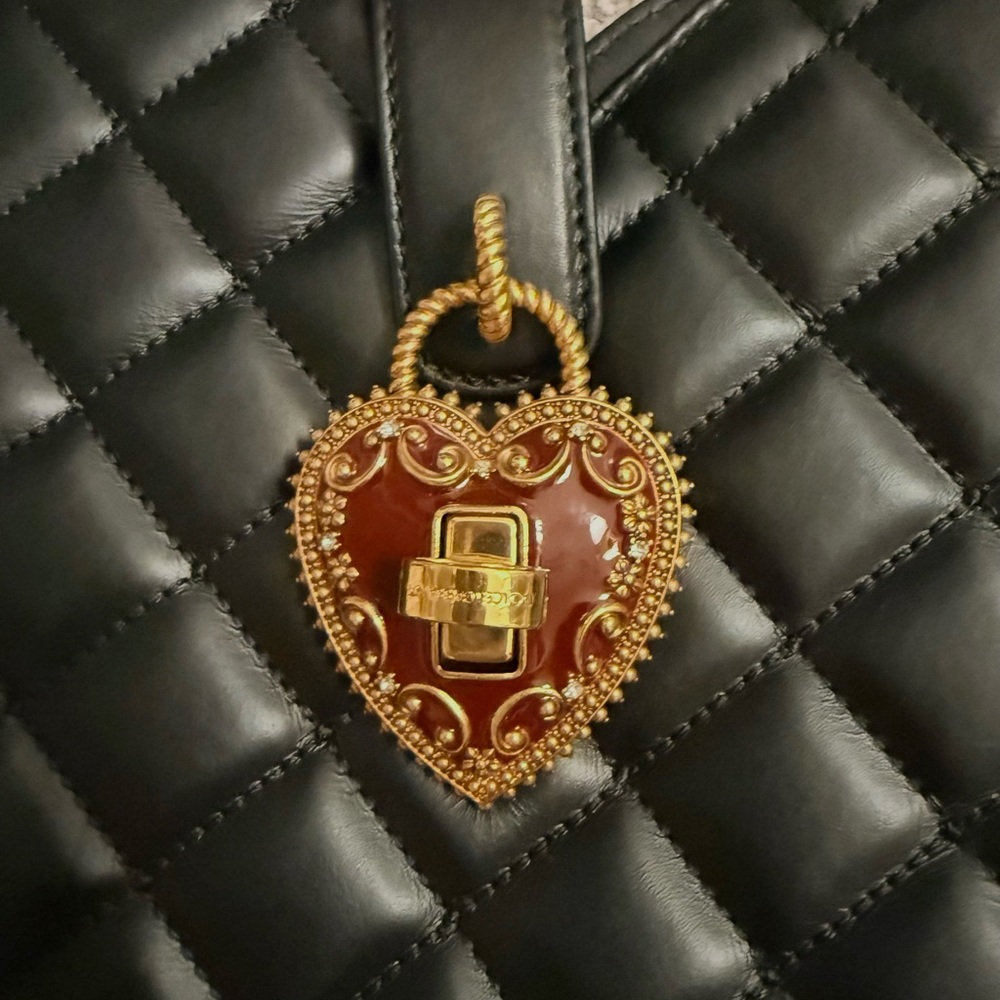 DOLCE&GABBANA
My Heart Leather Crossbody Bag - Picture 4 of 6